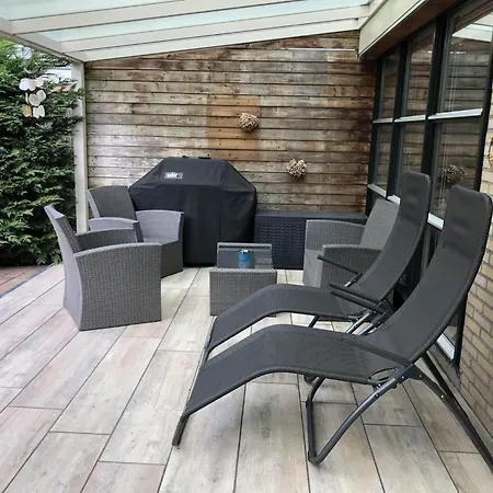 Furnished With Garden *