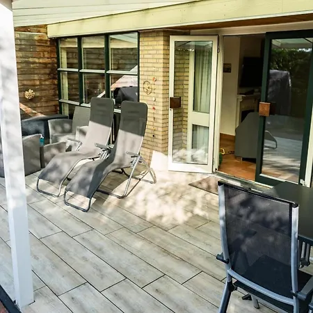 Furnished With Garden *