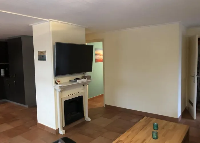 Furnished With Garden Sint Maartensvlotbrug