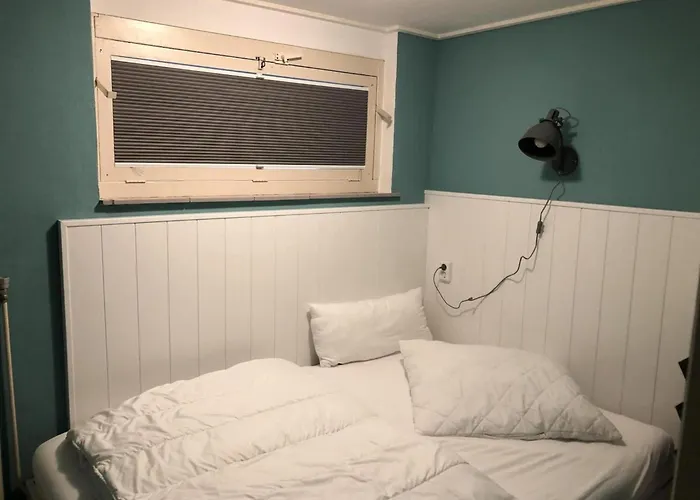 Furnished With Garden Casa vacanze