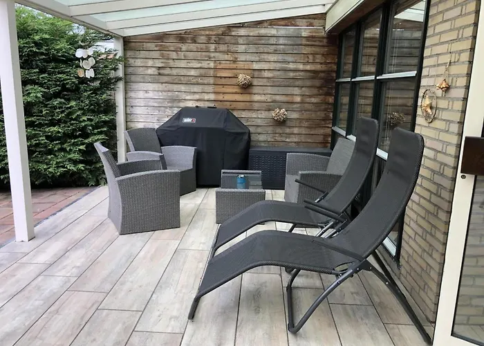 Furnished With Garden *