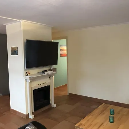 Furnished With Garden Sint Maartensvlotbrug