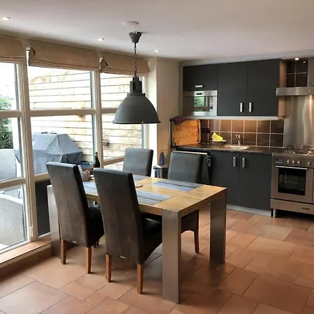 Σπίτι διακοπών Furnished With Garden